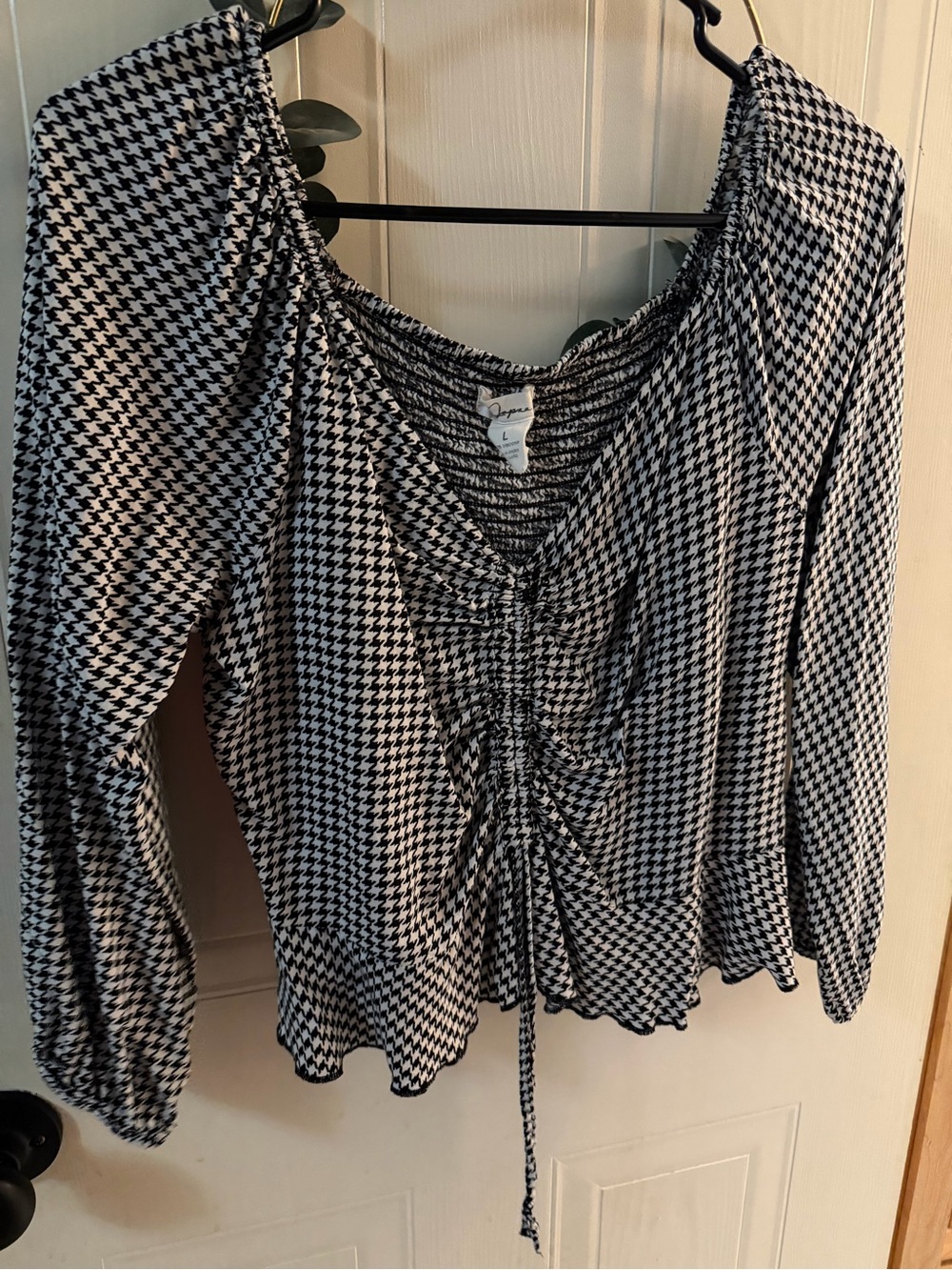 Japna Black & White Houndstooth Ruched Long-Sleeve Top